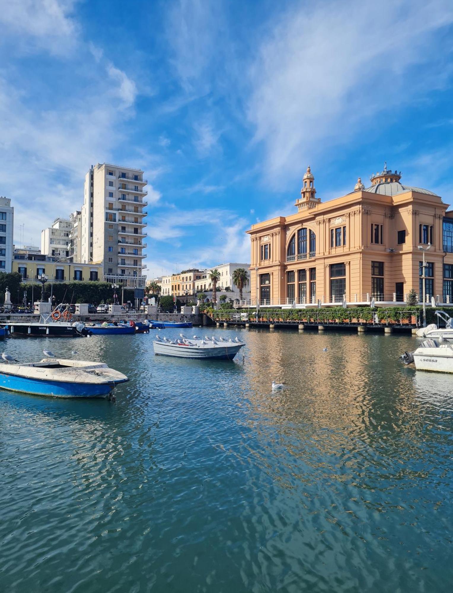 Casa Chloe - Vicino Al Porto E Basilica San Nicola Διαμέρισμα Μπάρι Εξωτερικό φωτογραφία